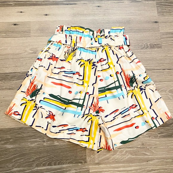 NWT CROSBY by Mollie Burch | White Côte d'Azur Abstract Sammi Shorts - Picture 4 of 6